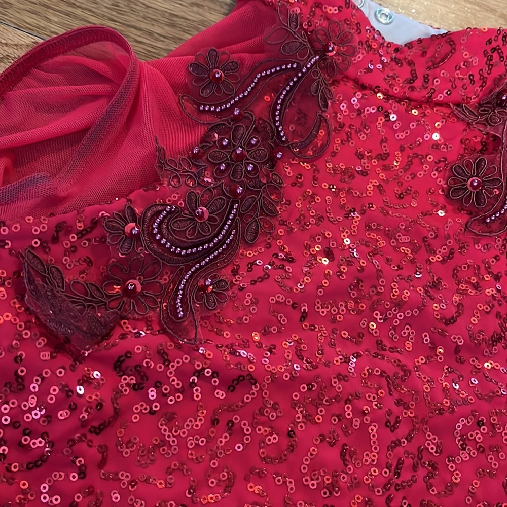 ☀️Weissman Dance Costume Red & Burgundy Sequin Dress SA Small Adult - Picture 3 of 7